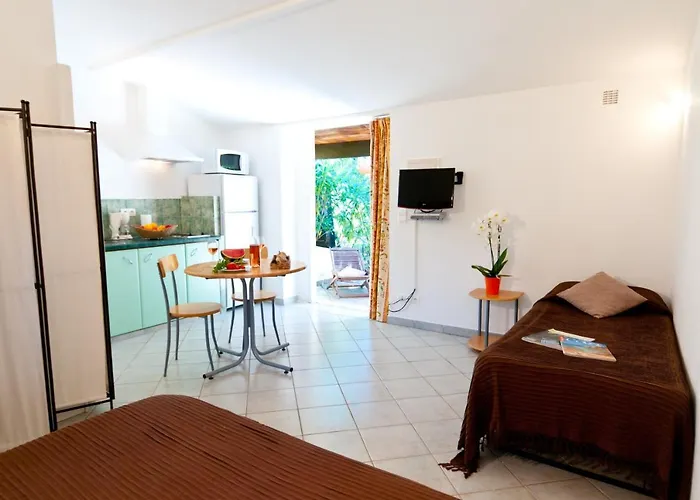 Ferienpark Les Lieges De Palombaggia Porto-Vecchio (Corsica)